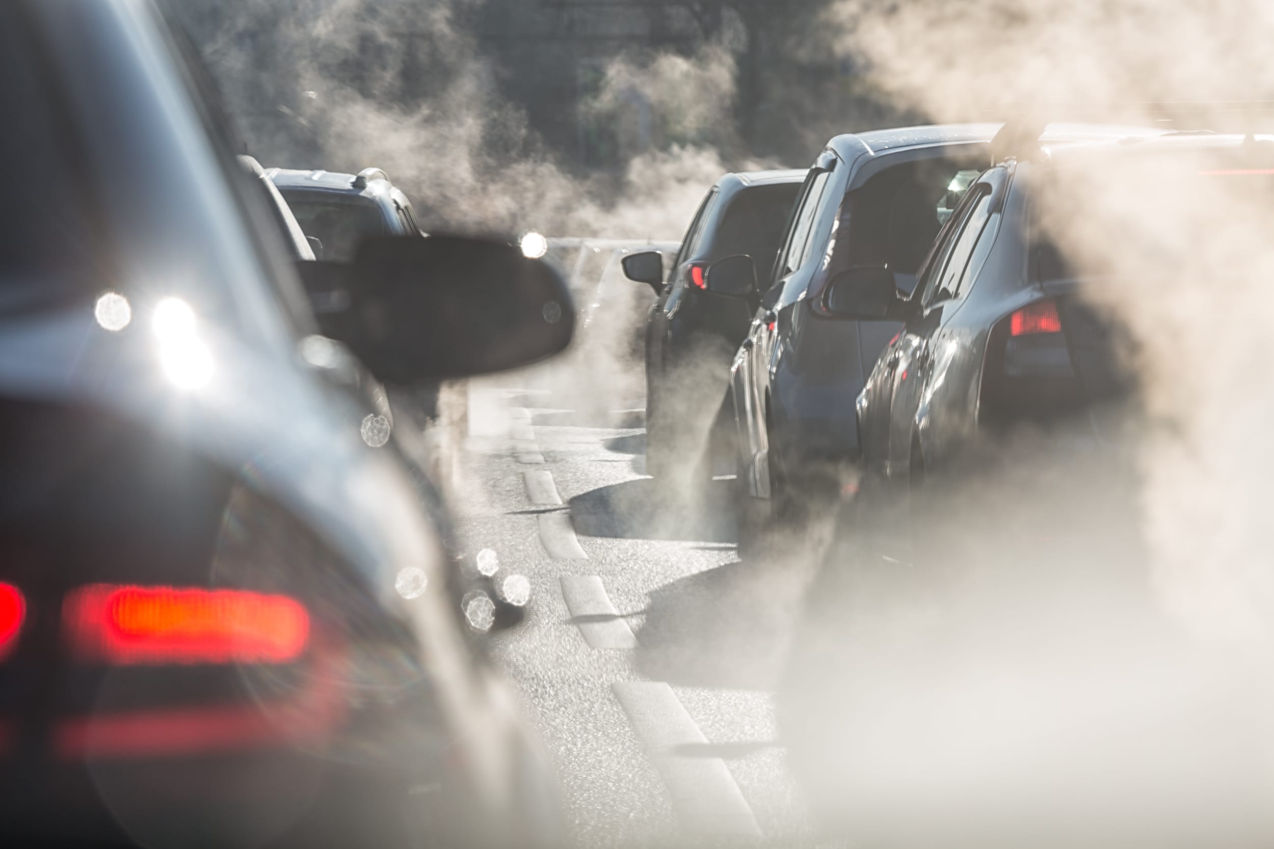Understanding Engine Idling: The Law, Why it’s Harmful & More